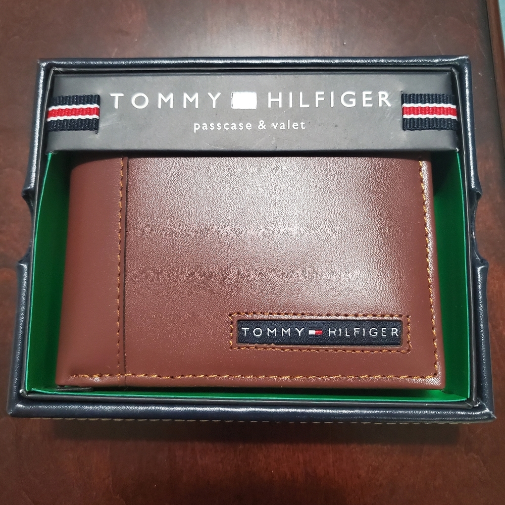 Tommy Hilfiger men's wallet